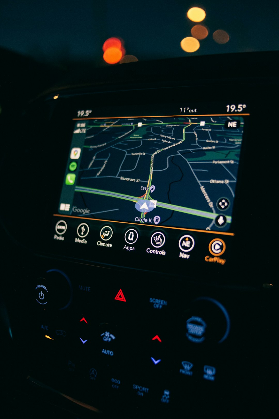 How does Notes AI handle archiving old notes? 2 a car dashboard with a gps device in the middle of it settings screen customization app controls