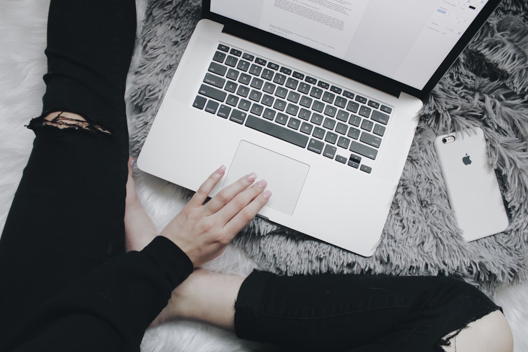 How do I fix Outlook sync errors on Mac? 1 silver macbook pro outlook mac laptop email error