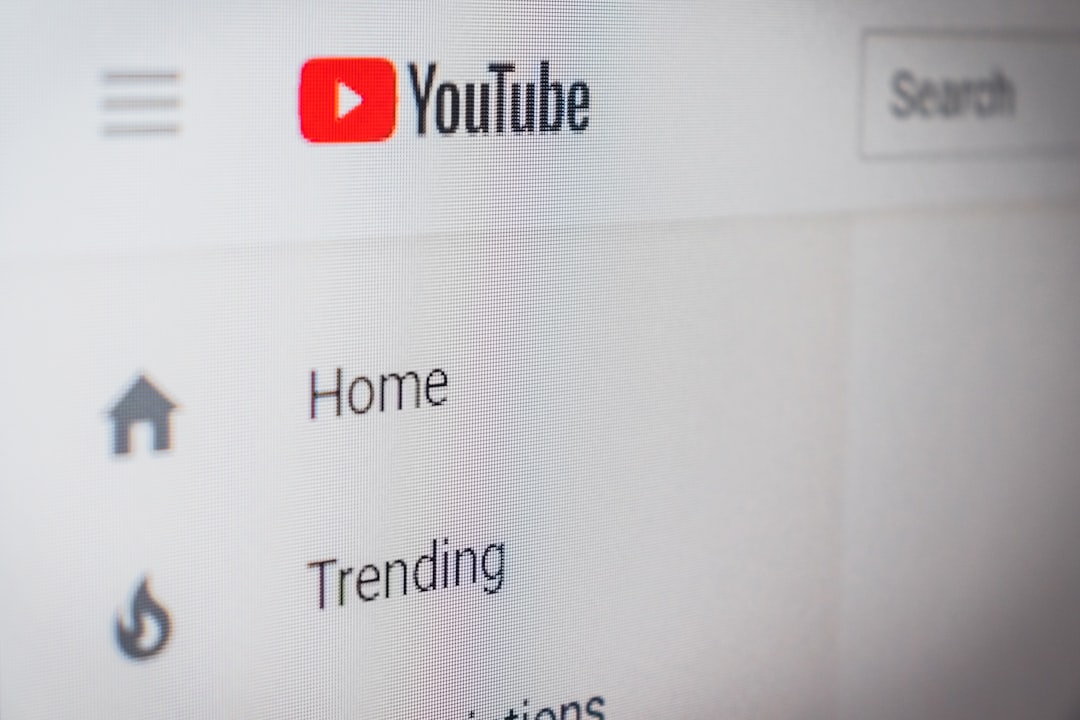 What are the targeting options for Reddit advertisements? 1 youtube application screengrab reddit ad targeting subreddit niche audience