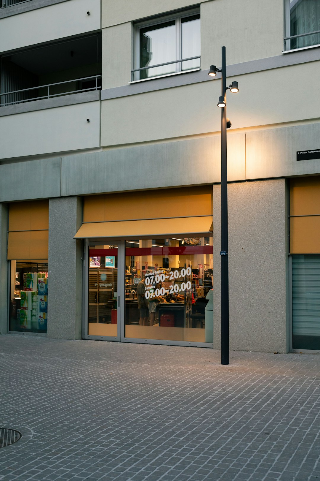 The top online marketplaces in the UK in 2025 2 a street light sitting next to a tall building argos store online order pickup uk retail