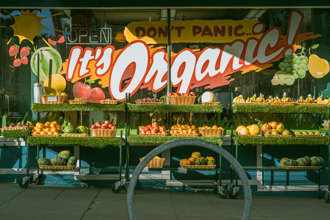 a display in a store filled with lots of fresh produce organic growth ecommerce metrics advertising trends